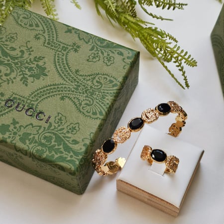 اسوارة + خاتم GUCCI ذهبي