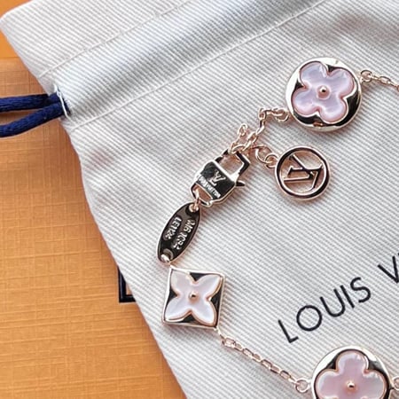 اسواره  LOUIS VUITTON ذهبي - وردي ماستر