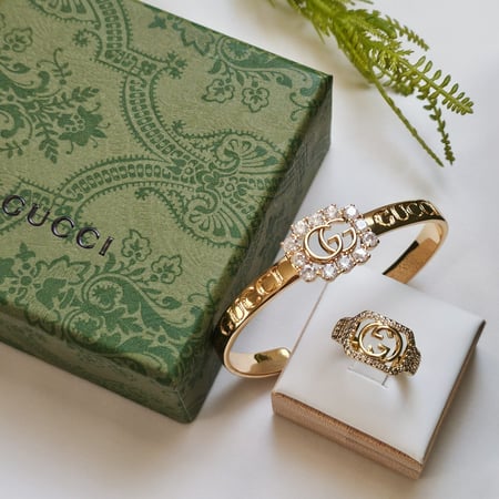 اسوارة + خاتم  GUCCI ذهبي