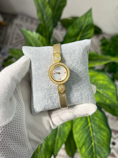 ساعة بوشرون نسائي