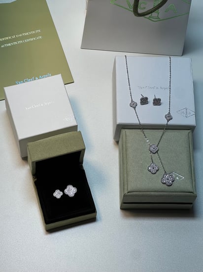 طقم van cleef فضي سلسال + خاتم