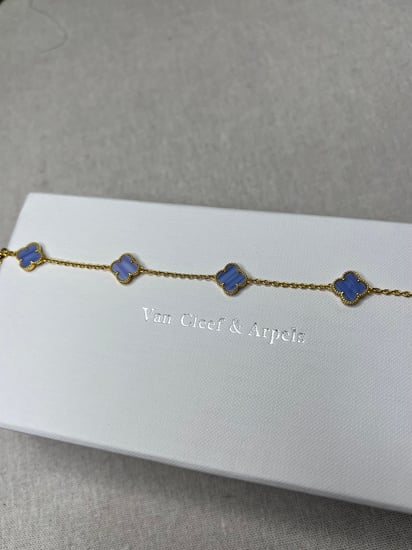 إسوارة Van cleef ذهبي_  سماوي  مميز