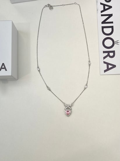 سلسال باندورا PANDORA  وردي مع كرستال