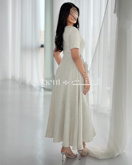 فستان بناتي ناعم يناسب المناسبات بأكمام قصيرة وتصميم مريح مع تفاصيل و