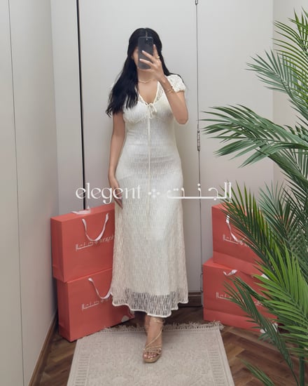 تصميم أمامي لفستان دانتيل أنيق بربطة جذابة