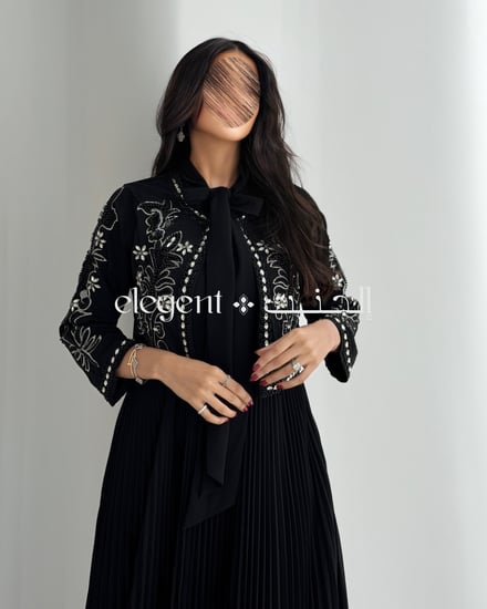 فستان شيفون أسود مكسر من الخصر مع جاكيت أنيق