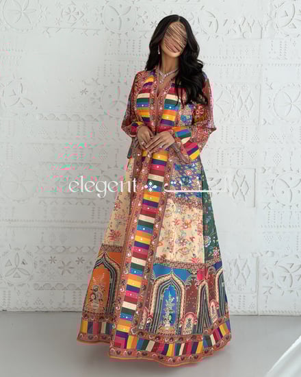 جلابية نسائية بطابع تراثي جذاب