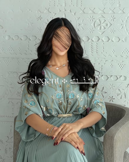 فستان تطريز شك نسائي بلون تيفاني مناسب للحوامل مع قصة واسعة ومريحة