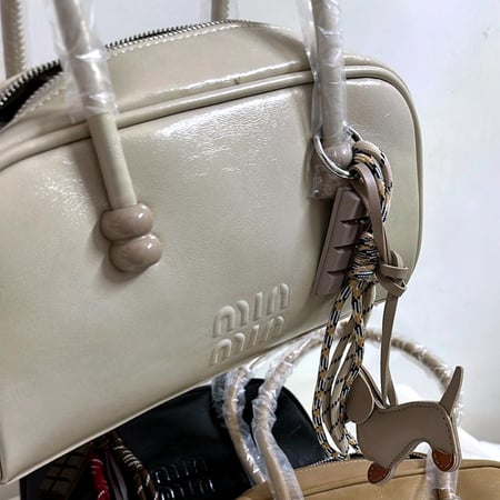 شنطة ميو ميو