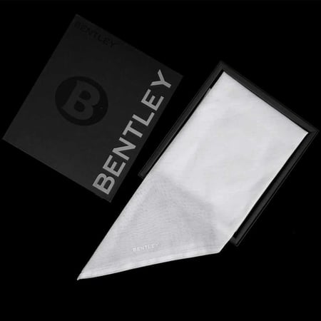 غترة بنتلي البيضاء