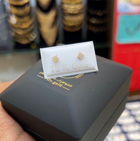 حلق ذهب طبي