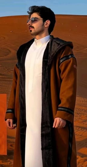 فروه ملكيه جوخ مبطنه في فروه