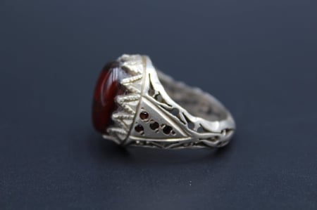 خاتم عقيق يماني مزهر مقاس 9 انجليزي_ 20 عربي