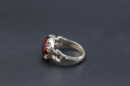 عقيق يماني كبدي مقاس 8.75 انجليزي _ 19 عربي