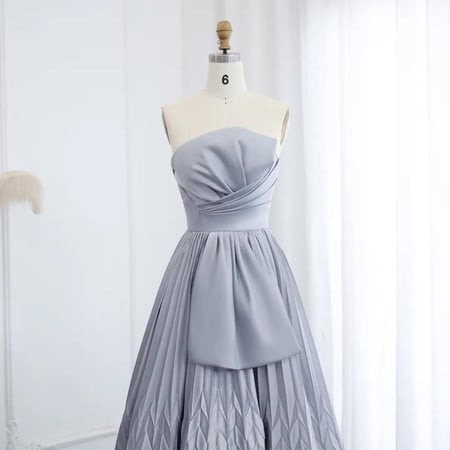 فستان سهره انيق بدون حمالات بقماش التفتا الايطالي