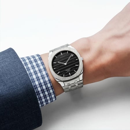 ساعة قوتشي رجالي فاخرة من لويس مارتن LOUIS MARTIN