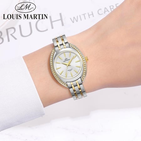 ساعة فاخرة تصميم  نسائية من لويس مارتن