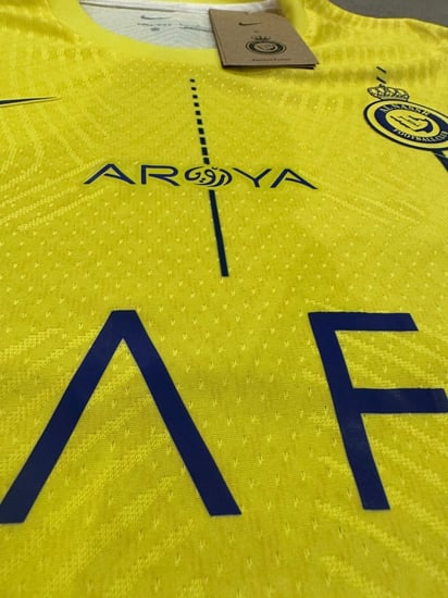 تيشيرت النصر الأساسي 2023 (فئة اللاعبين)