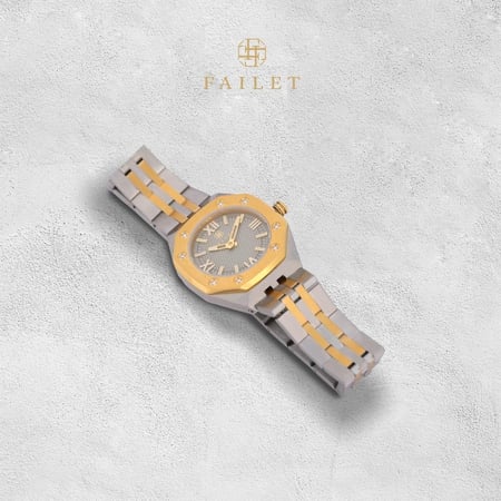 ساعة نسائية ألماس فضي ذهبي مينا رمادي ماركة فايلت