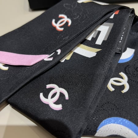 CHANEL SCARF