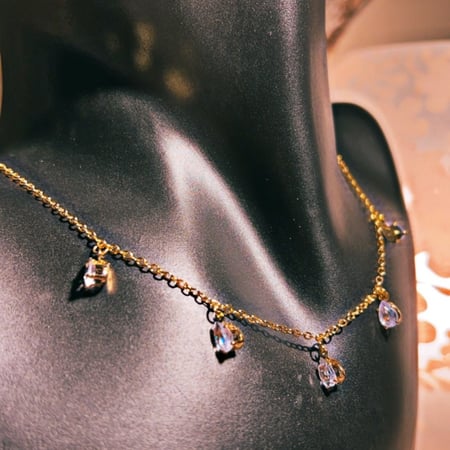 طقم سلســال مع حـلق ذهـــبي بفصـوص