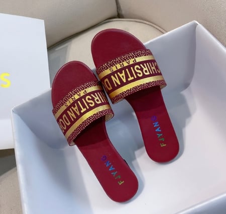 شبشب نسائي مريح