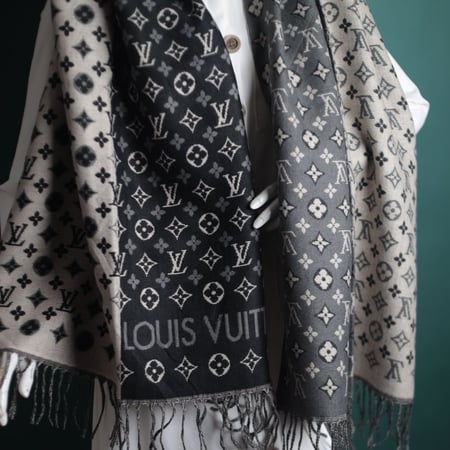 شال لويس فيتونLF102