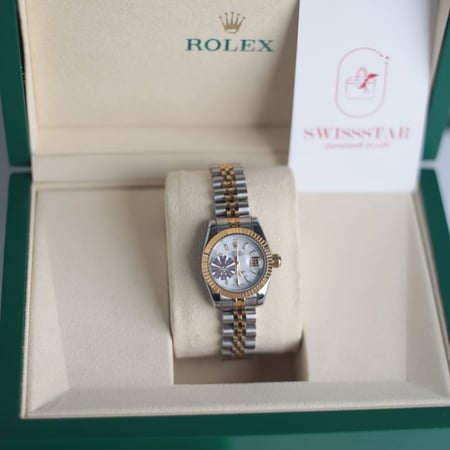 ساعة روليكس بدون فصوص R222