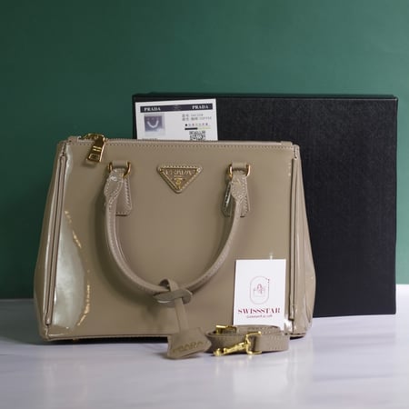 شنطة برادا غالريا B121