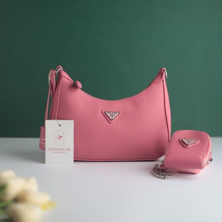 شنطه برادا ري اديشن B109