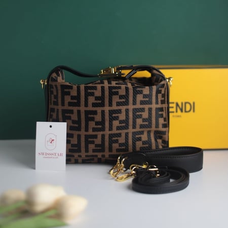 شنطة فندي F120