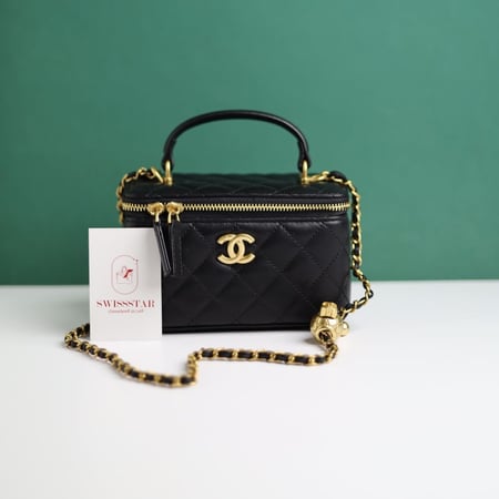 شنطة شانيل فانيتي - بمسكة علوية C106