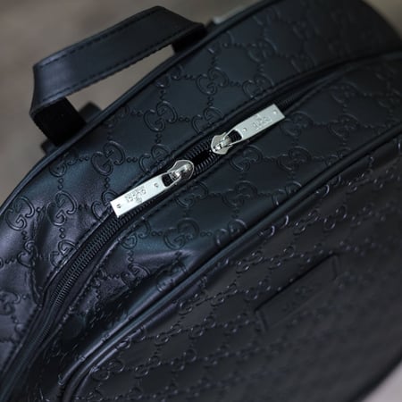 شنطة ضهر قوتشي G150