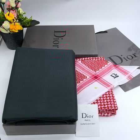 شماغ وثوب ديور