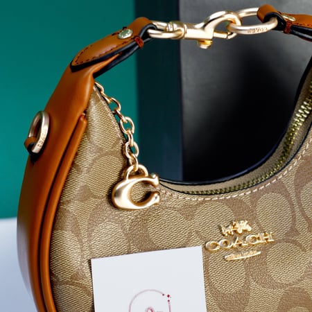 شنطة كوتش جوني Co138