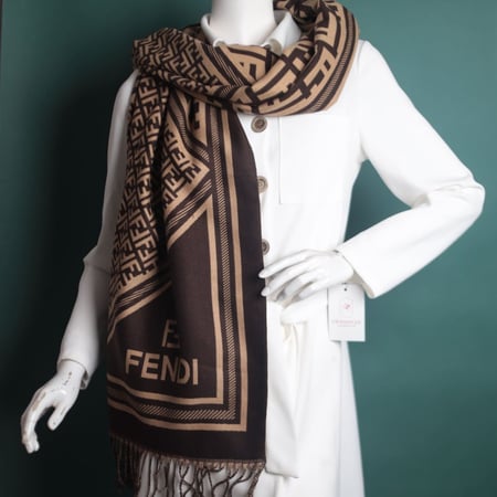 شالات فندي حرف