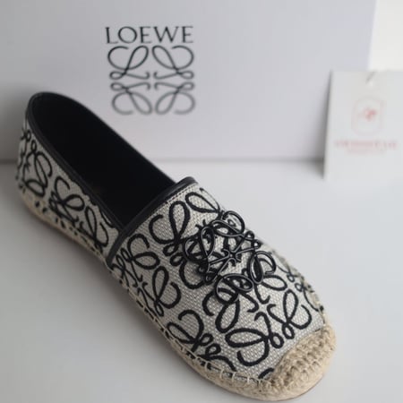 شوزات لويفي LOE10