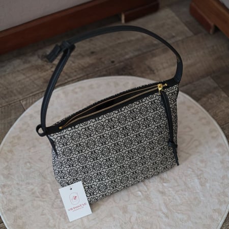 لويفي كيوب وسط L121