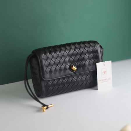 شنطة بوتيغا أنديامو كروس BT103