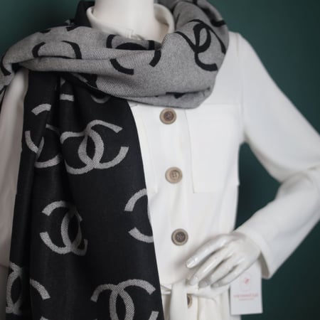 شالات شانيل C10