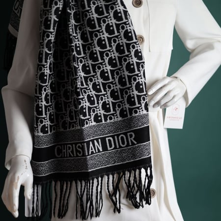 شال ديور R109