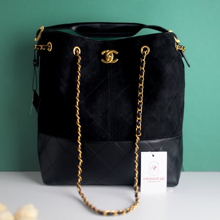 شنطة شانيل ماكسي هوبو c146