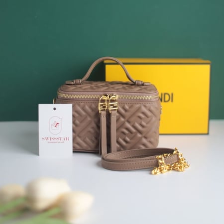 شنطة فندي نسائي F115