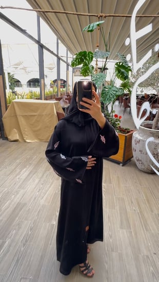 عبايات انترنت كم تطريز