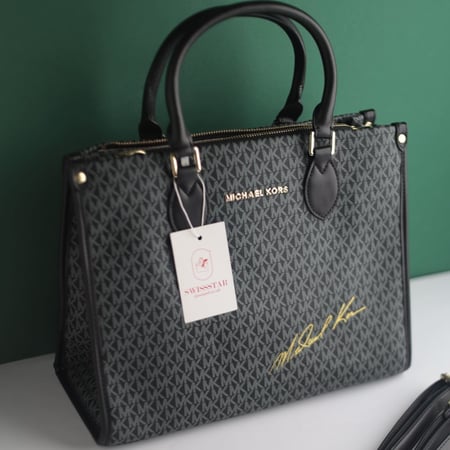 شنطة مايكل كورس M120