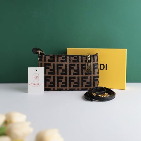 شنطة فندي باجيت F119