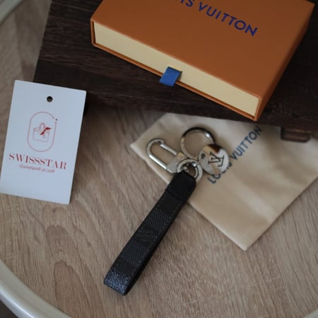 ميداليات لويس فيتون LF104