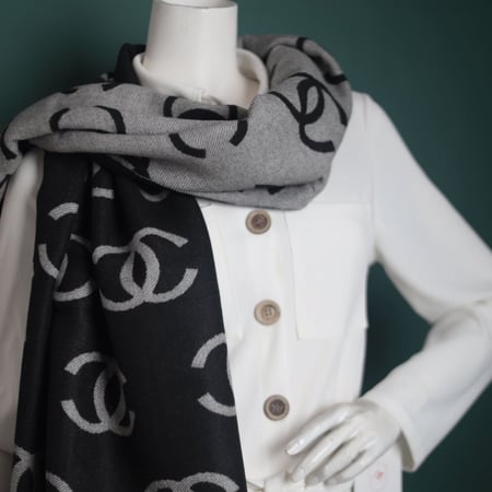 شالات شانيل C10