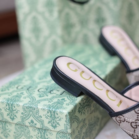 سليبر قوتشي GU07