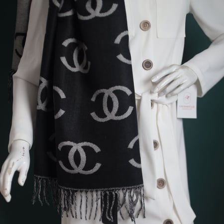 شالات شانيل C10